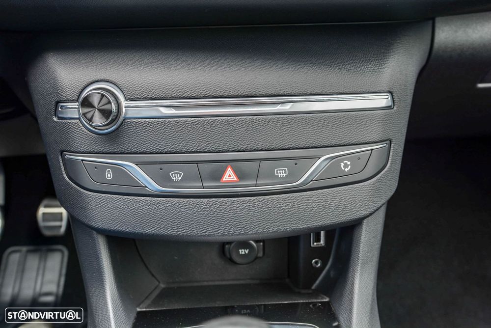 Peugeot 308 SW 1.6 BlueHDi Allure - 32