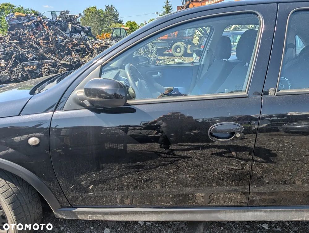 Drzwi lewe przednie Opel Corsa C po lifcie Z20R - 1