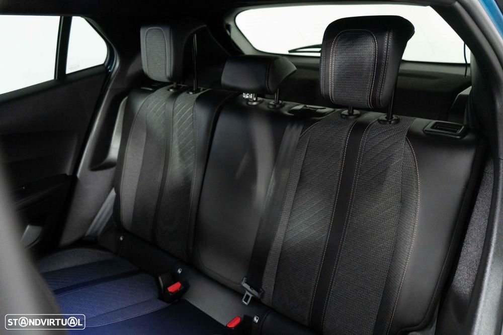 Peugeot 2008 1.2 PureTech Allure Pack - 11