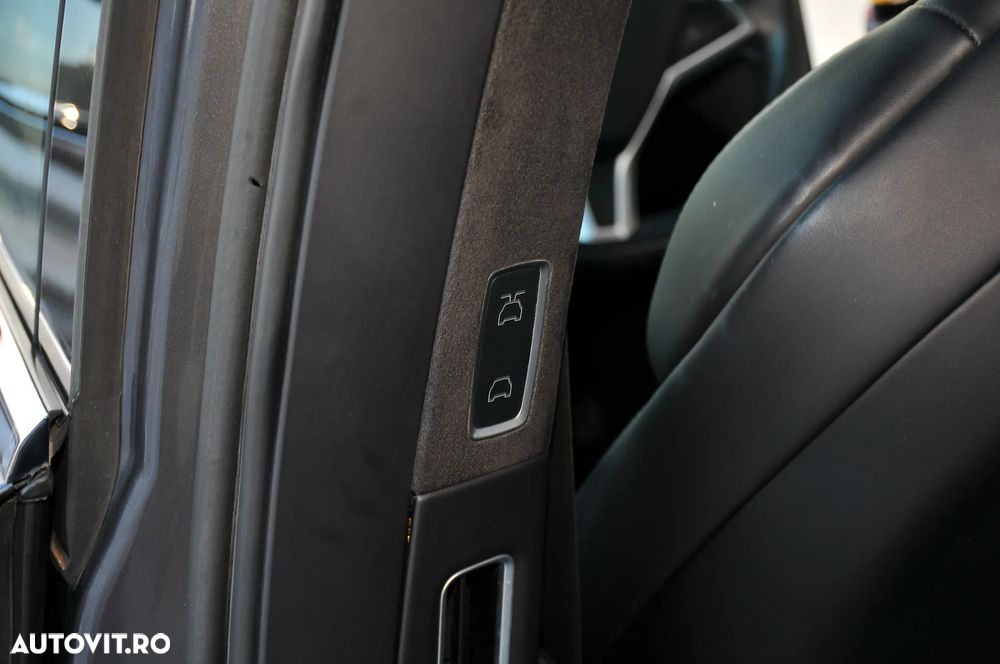 TESLA Model X 2018 — imagine 31