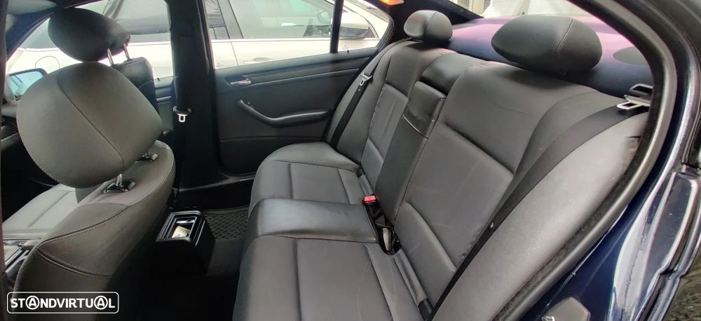 BMW 320 d 20 Anos Baviera - 10