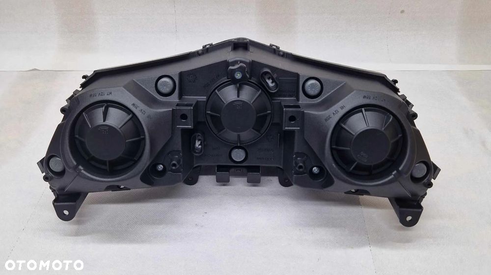 Reflektor Lampa Przód Aprilia RSV4 - 2