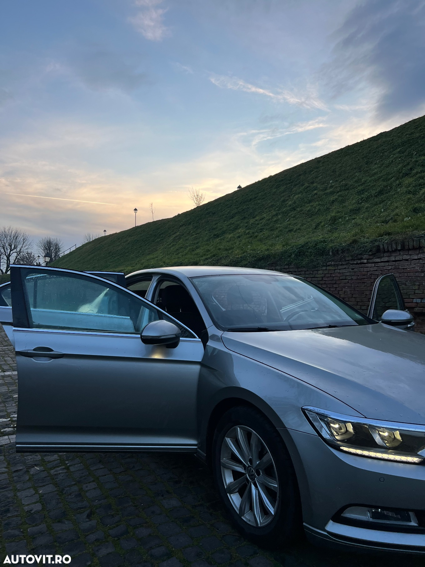 Volkswagen Passat Variant 2.0 TDI Comfortline - 3