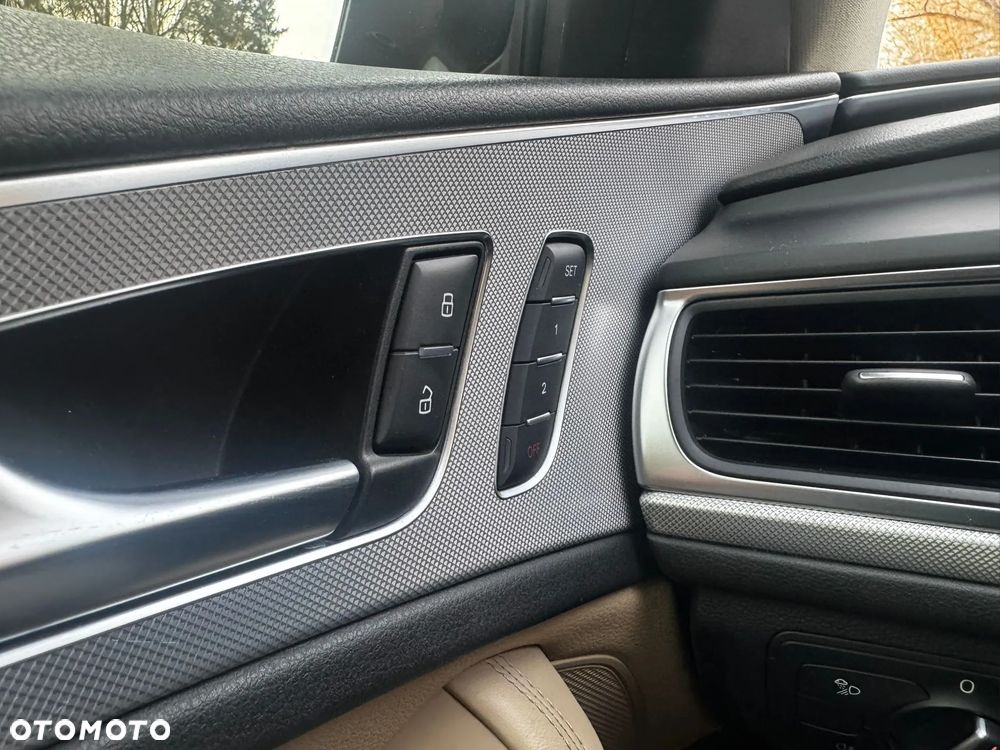 Audi A6 Allroad - 12