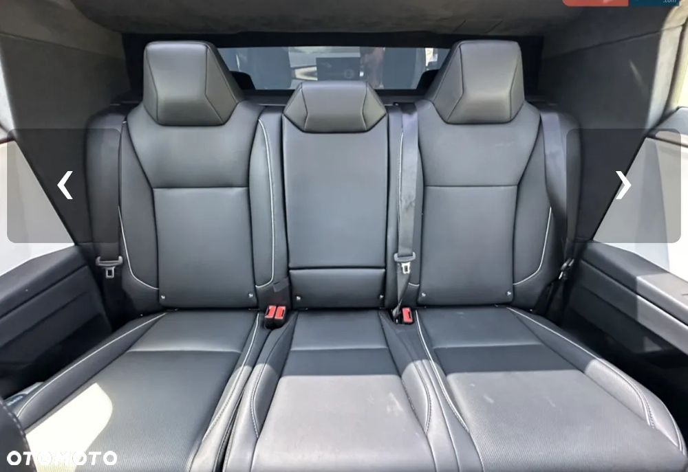 Tesla Cybertruck - 16