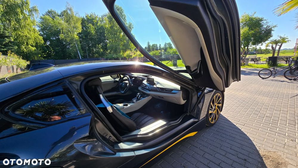 BMW i8 Standard - 21