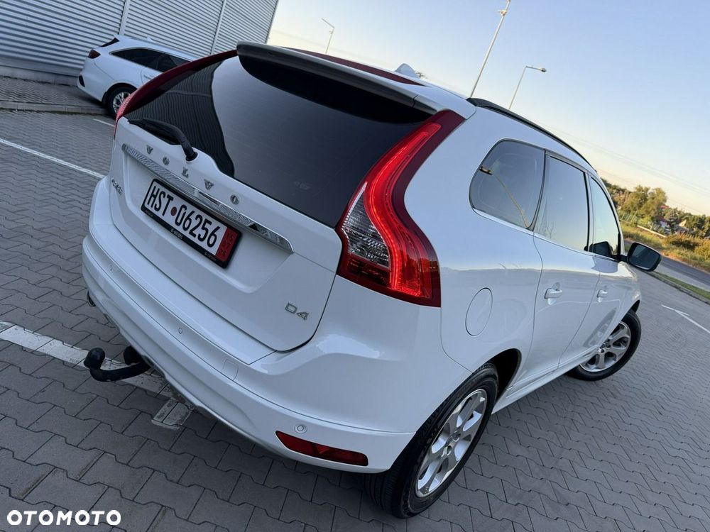 Volvo XC 60 D4 Momentum - 29