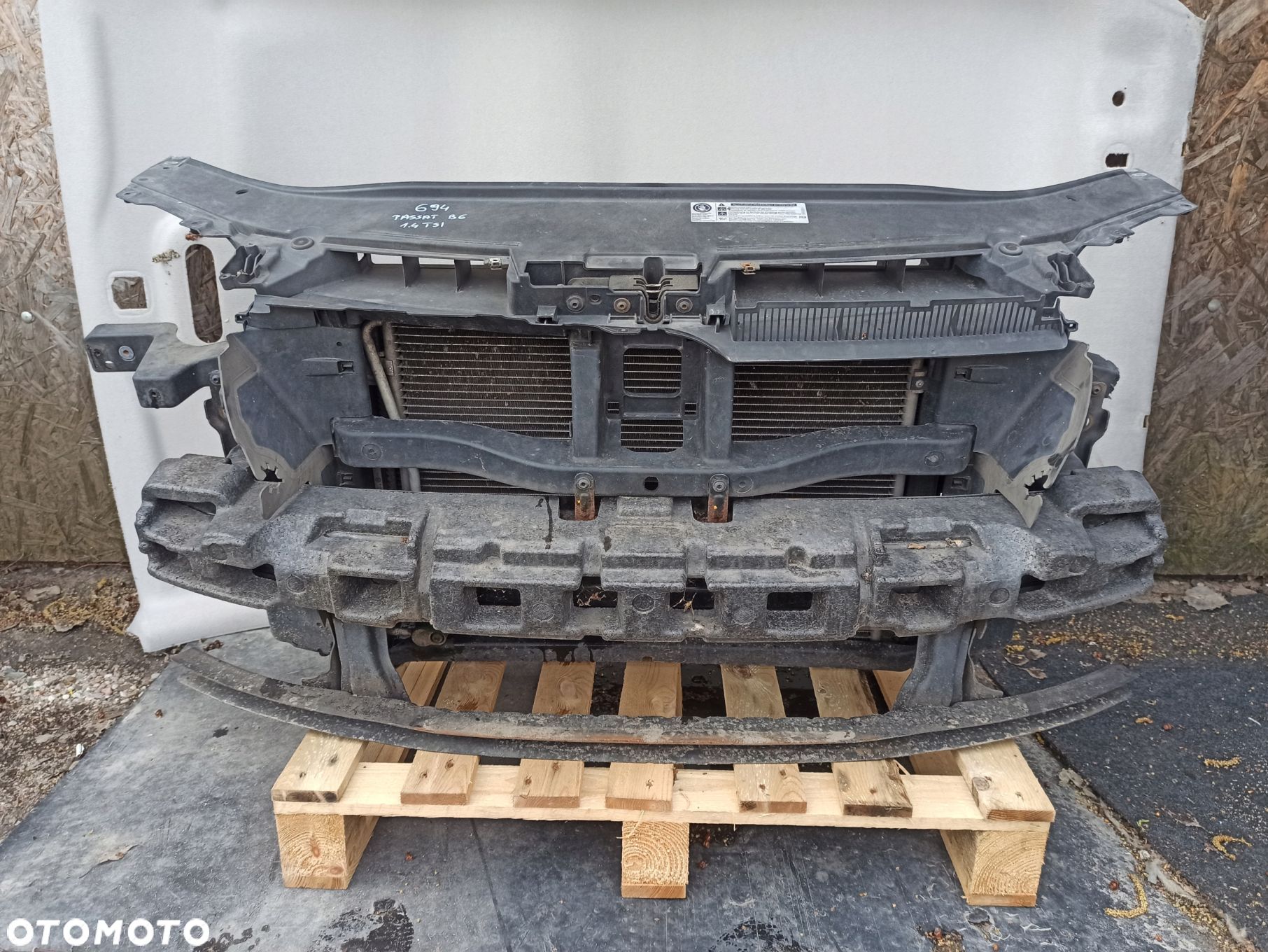 Pas przedni wzmocnienie komplet chłodnic VW PASSAT B6 1.4TSI - 1