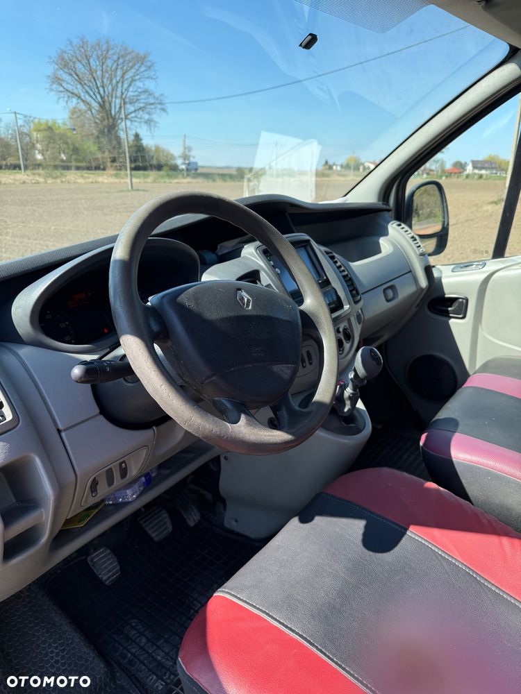 Renault Trafic - 8