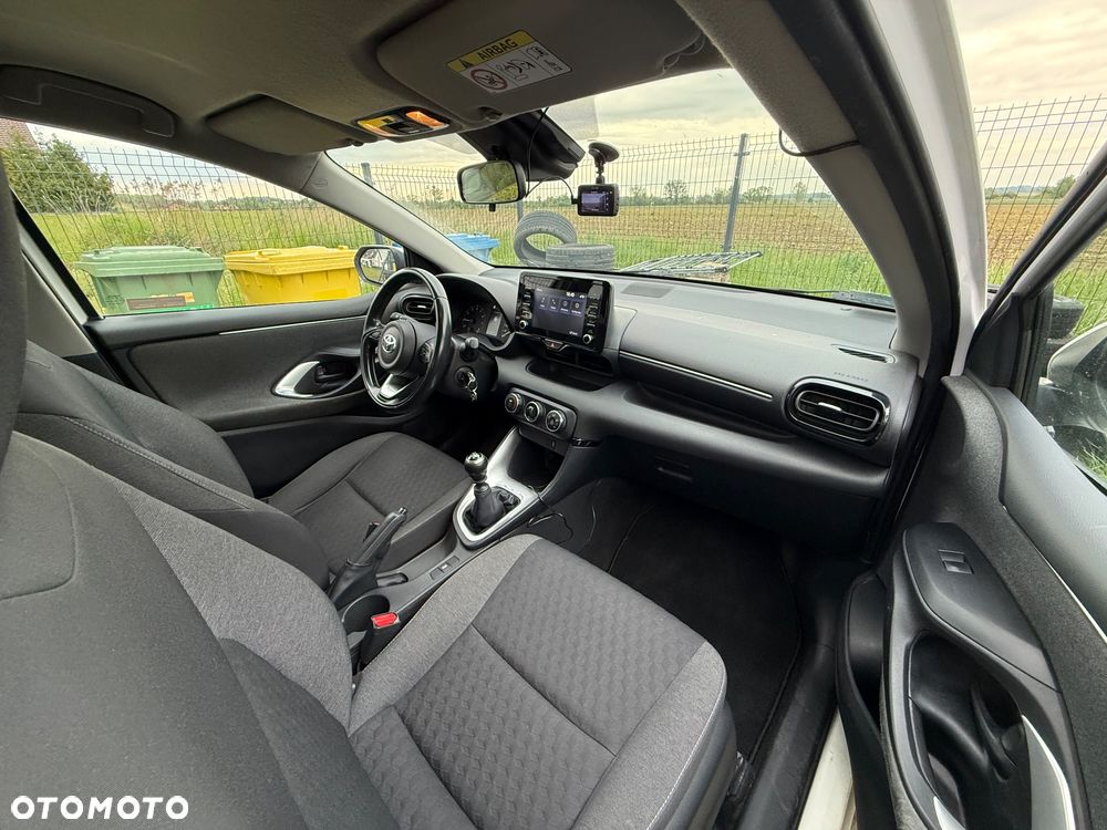 Toyota Yaris 1.5 Comfort - 12