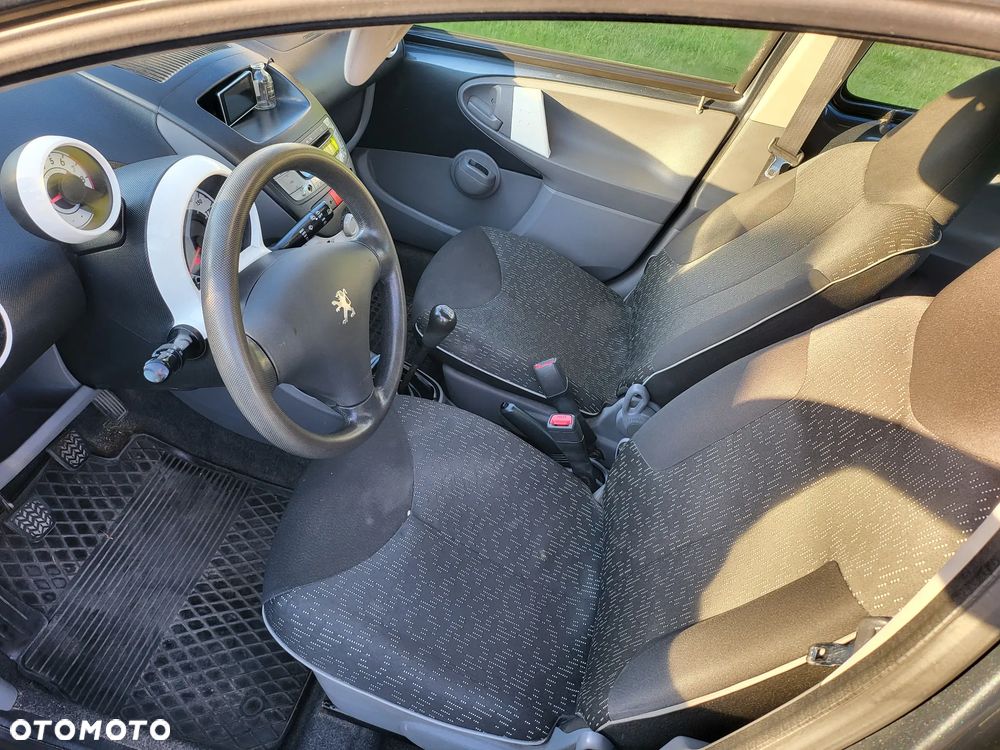 Peugeot 107 1.0 Urban Move Euro5 - 21