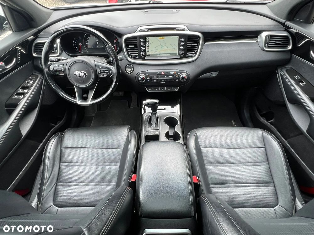 Kia Sorento - 25