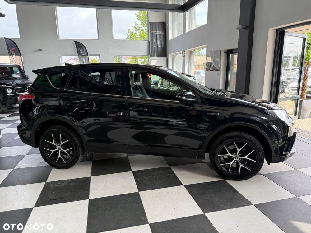 Toyota RAV4 - 4