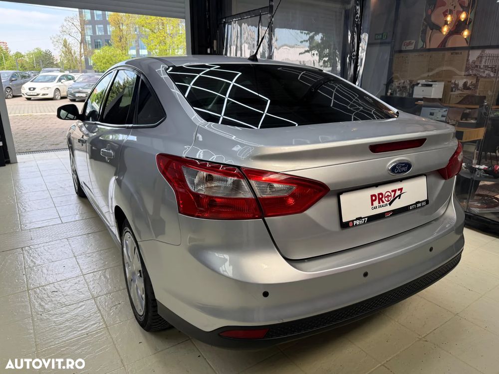Ford Focus 1.6 TDCI DPF Trend - 5