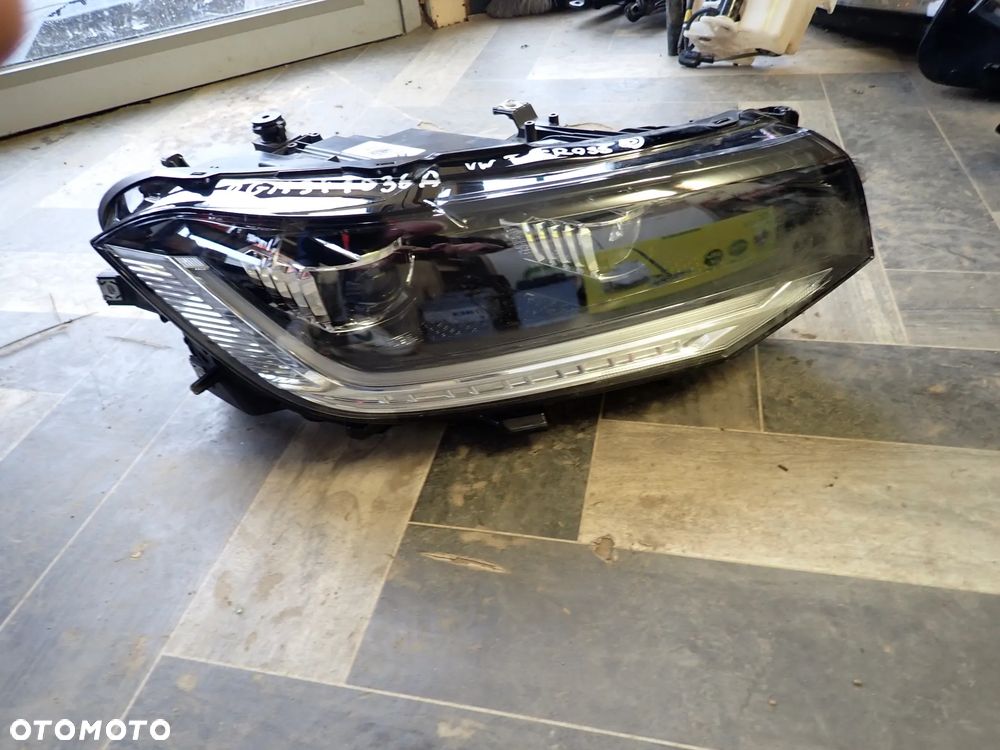 VW T-CROSS LAMPA PRAWA 2GM941036A - 1