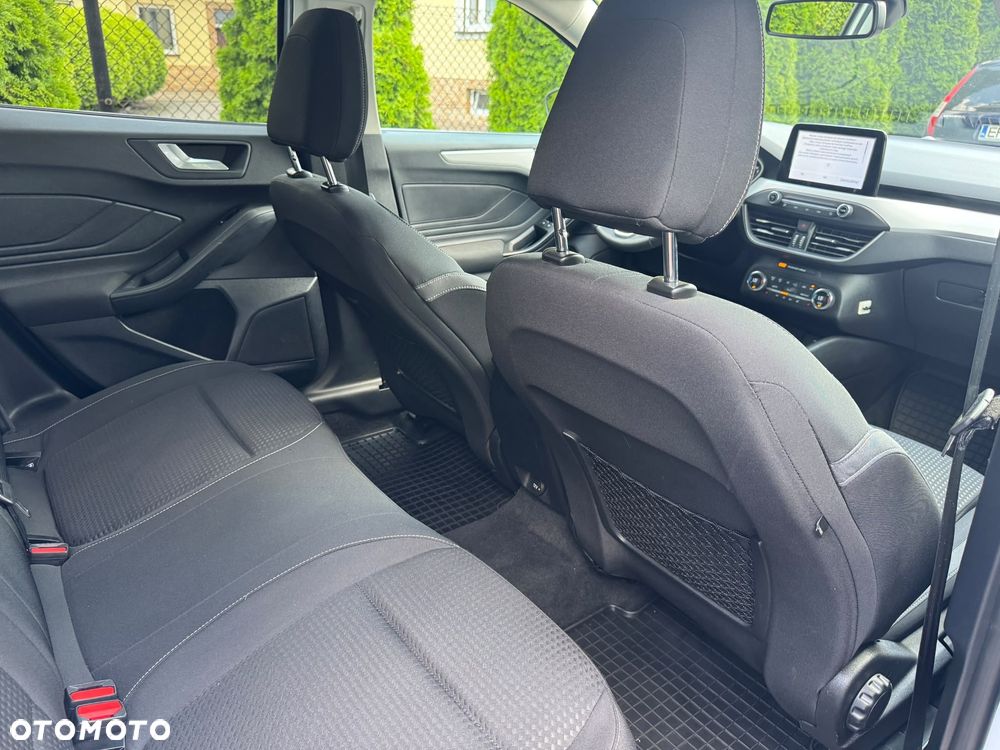 Ford Focus 2.0 EcoBlue Active Business - 19