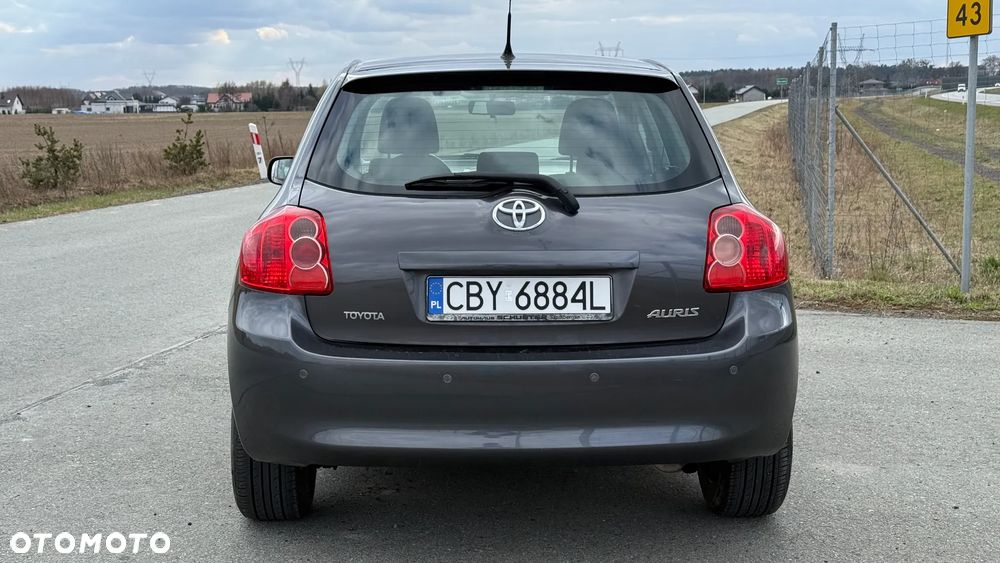 Toyota Auris 1.6 VVT-i Sol - 4