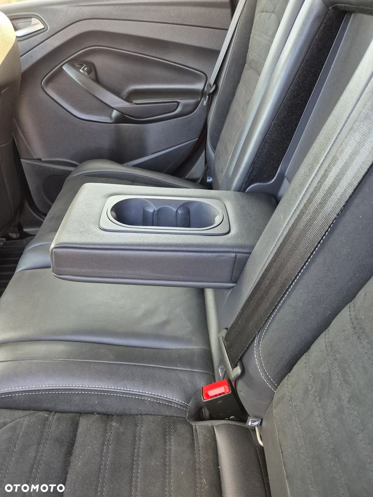 Ford Kuga 2.0 TDCi 4x4 ST-Line - 17