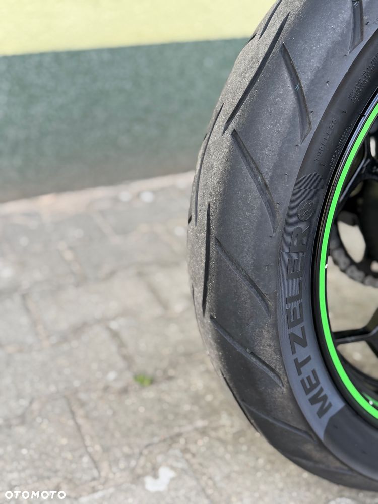Kawasaki Ninja 300 ABS - 14
