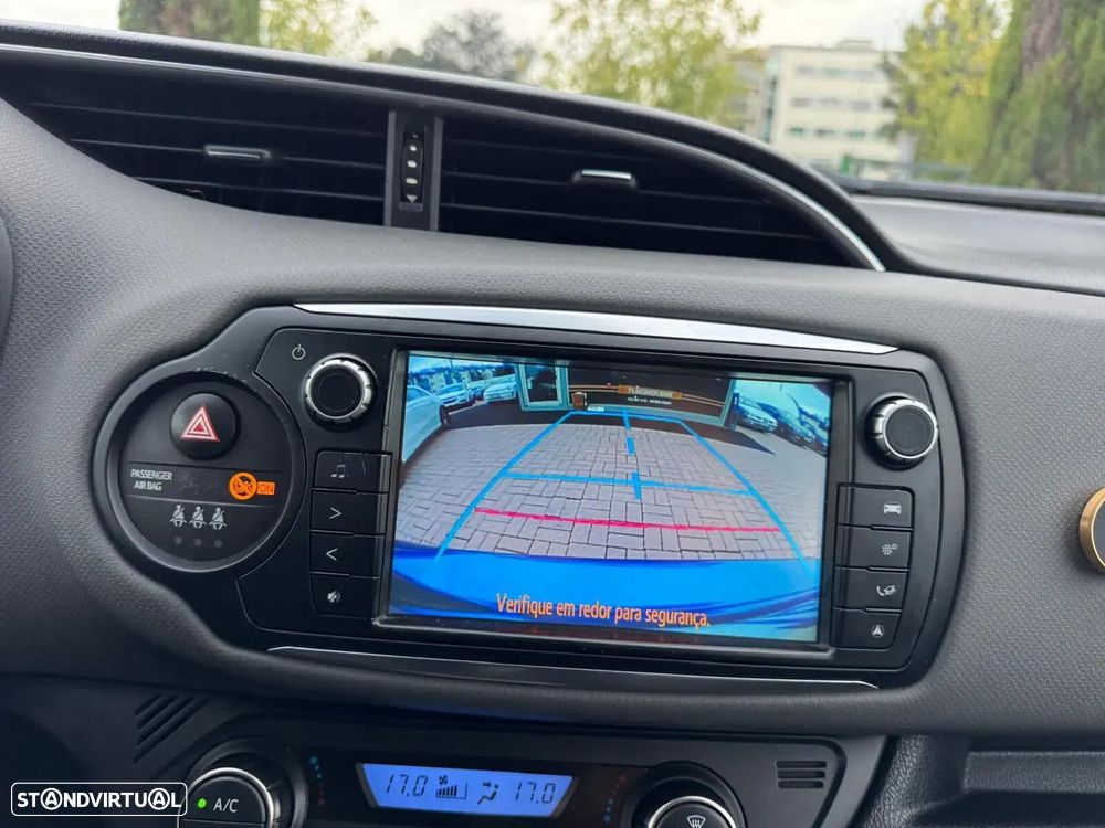 Toyota Yaris - 24