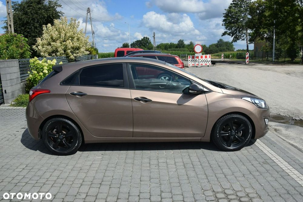 Hyundai i30 1.4 Premium - 13