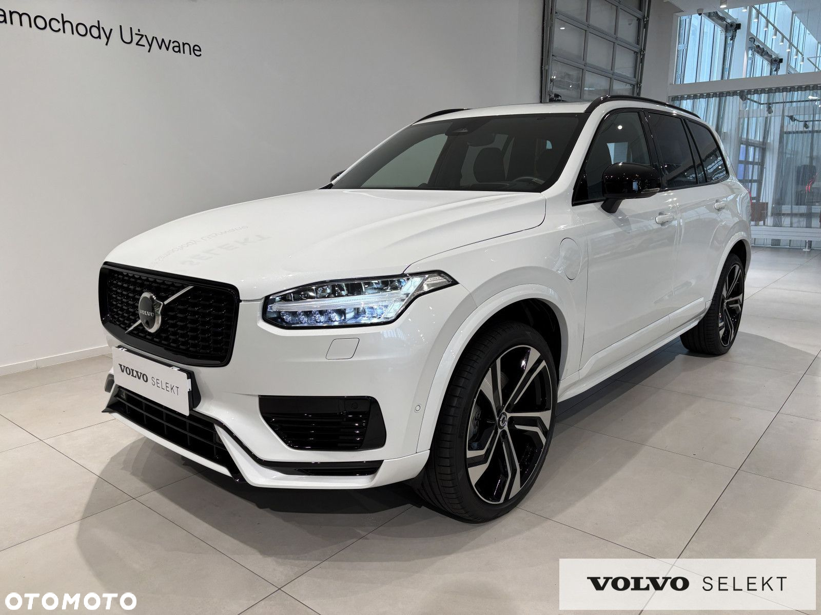 Volvo XC 90 - 9