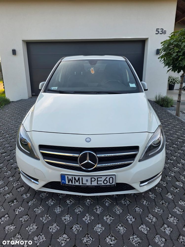 Mercedes-Benz Klasa B 180 CDI (BlueEFFICIENCY) - 2