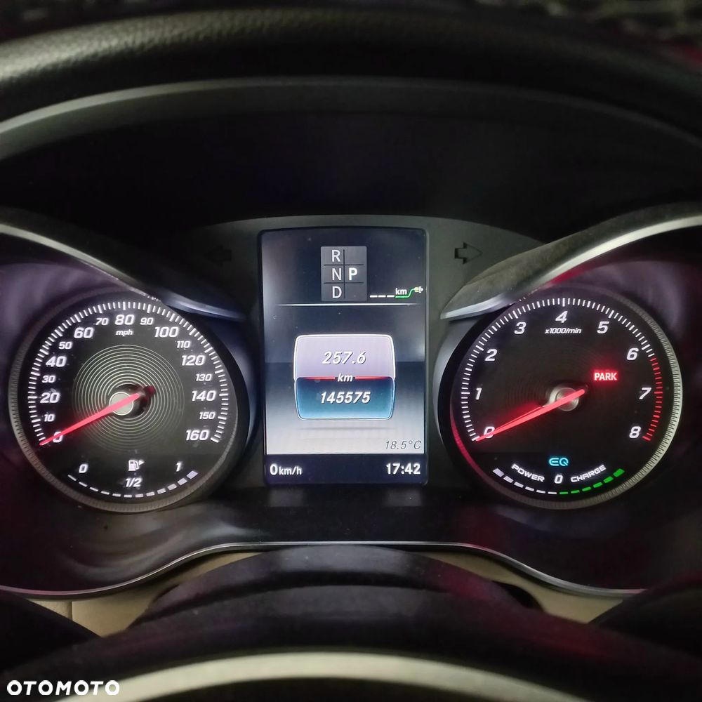 Mercedes-Benz GLC - 15