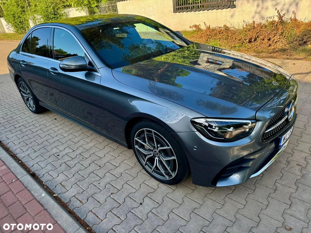 Mercedes-Benz Klasa E 220 d 4Matic 9G-TRONIC AMG Line - 24