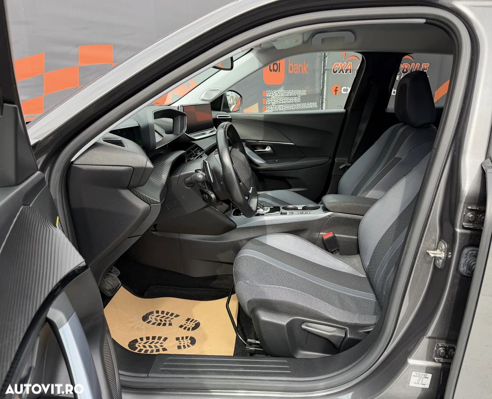 Peugeot 2008 BlueHDi 130 EAT8 Allure - 7