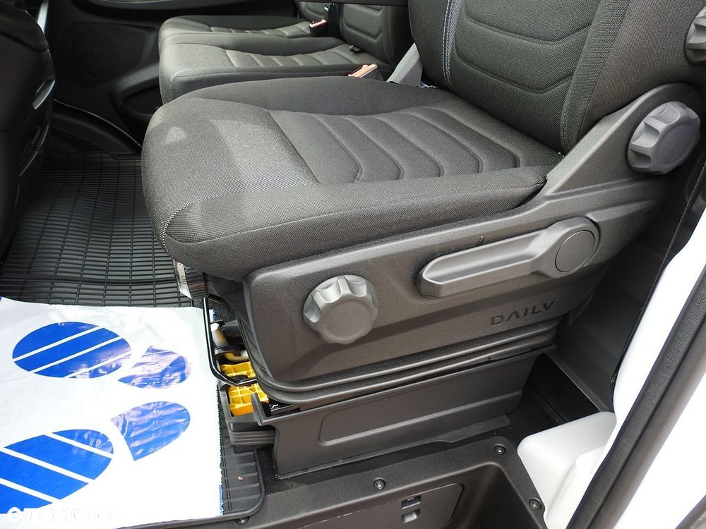 Iveco DAILY 35S18 NOWY PLANDEKA WEBASTO KLIMATYZACJA TEMPOMAT ASO  180KM - 28