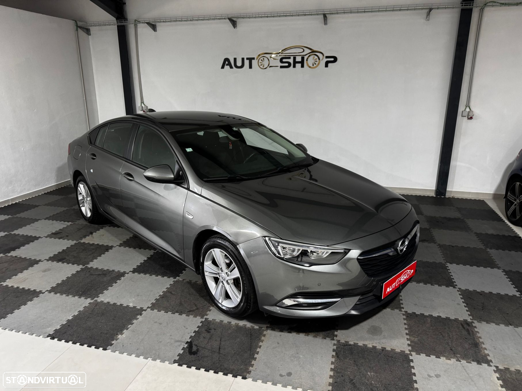 Opel Insignia Grand Sport 1.6 CDTi Selective - 3