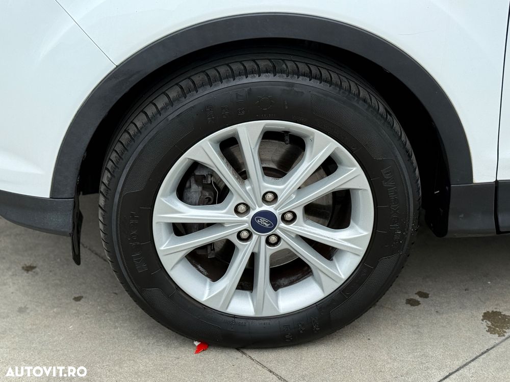 Ford Kuga 2.0 TDCi Powershift 4WD Titanium - 23