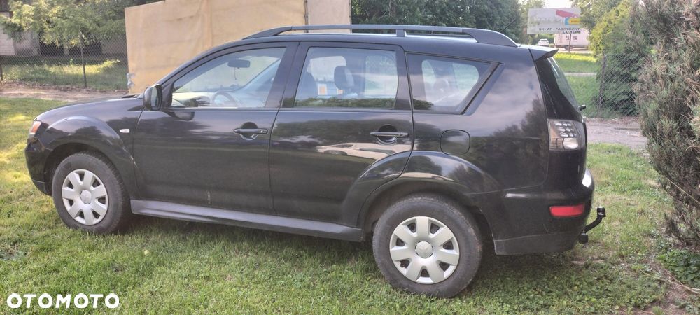 Mitsubishi Outlander - 5