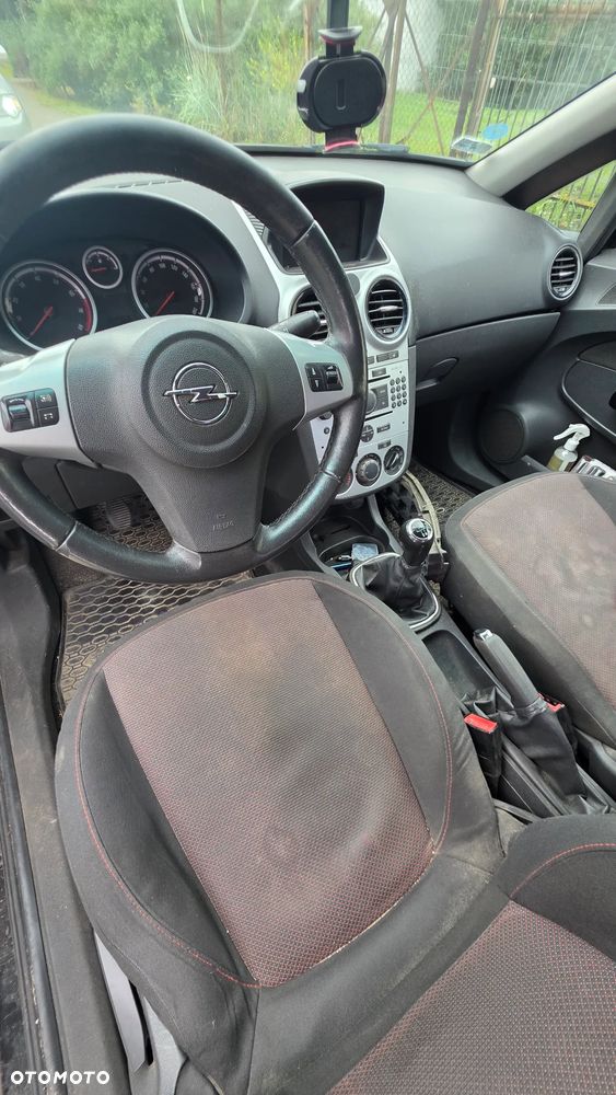 Opel Corsa 1.4 16V Sport - 8
