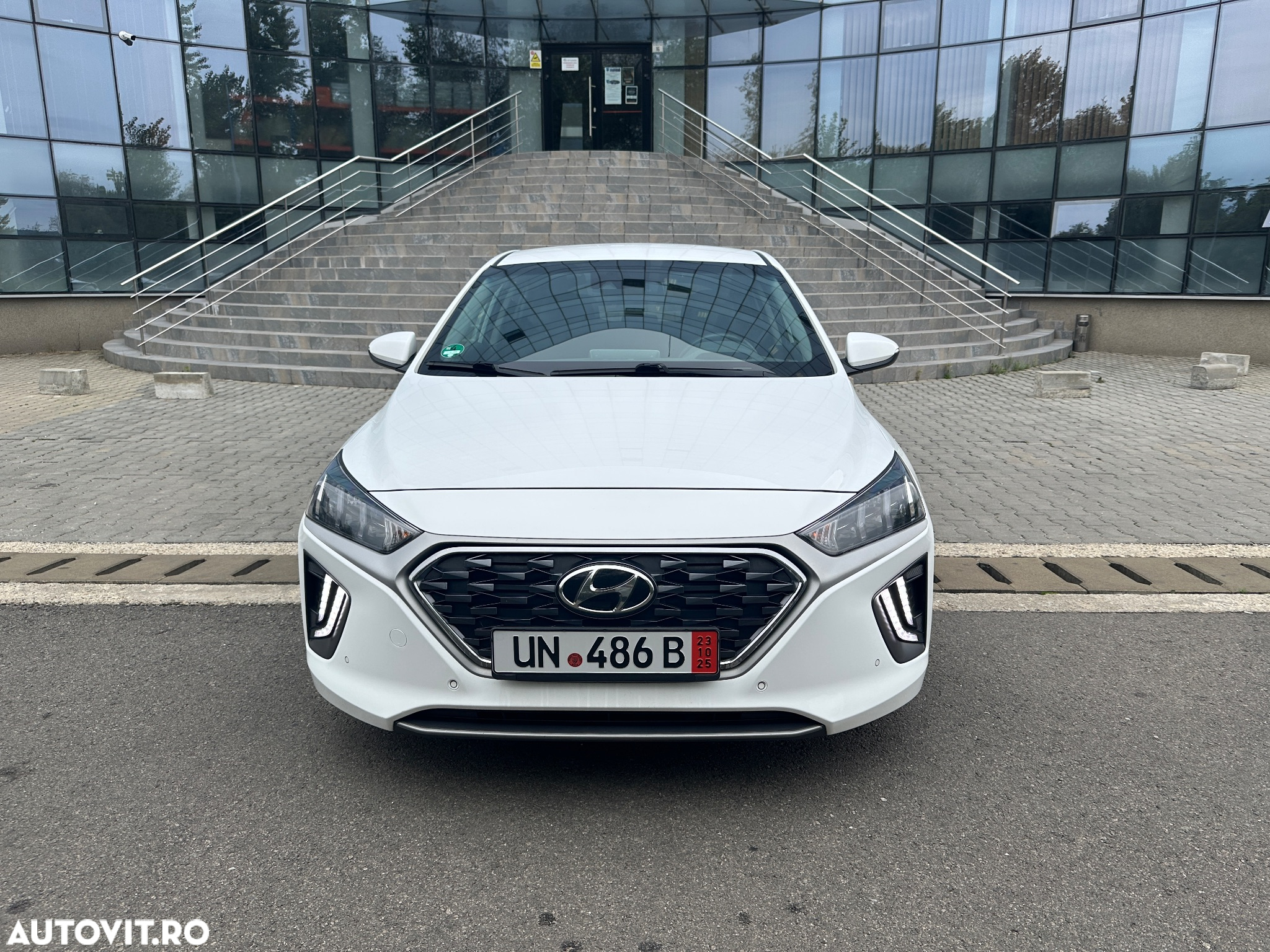 Hyundai IONIQ Plug-in-Hybrid 1.6 GDI Advantage - 9