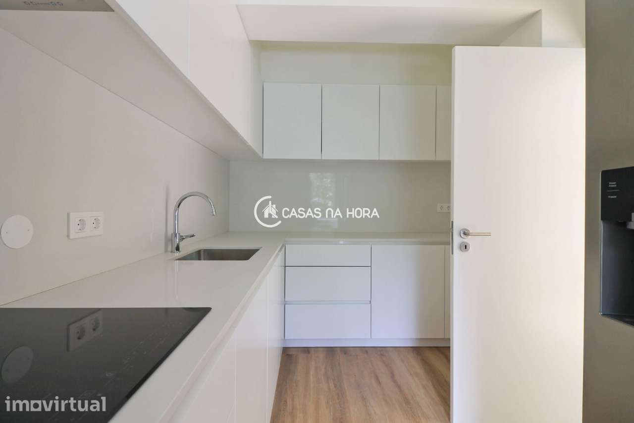 T4 Renovado | acabamentos de luxo | Foz - Grande imagem: 3/30