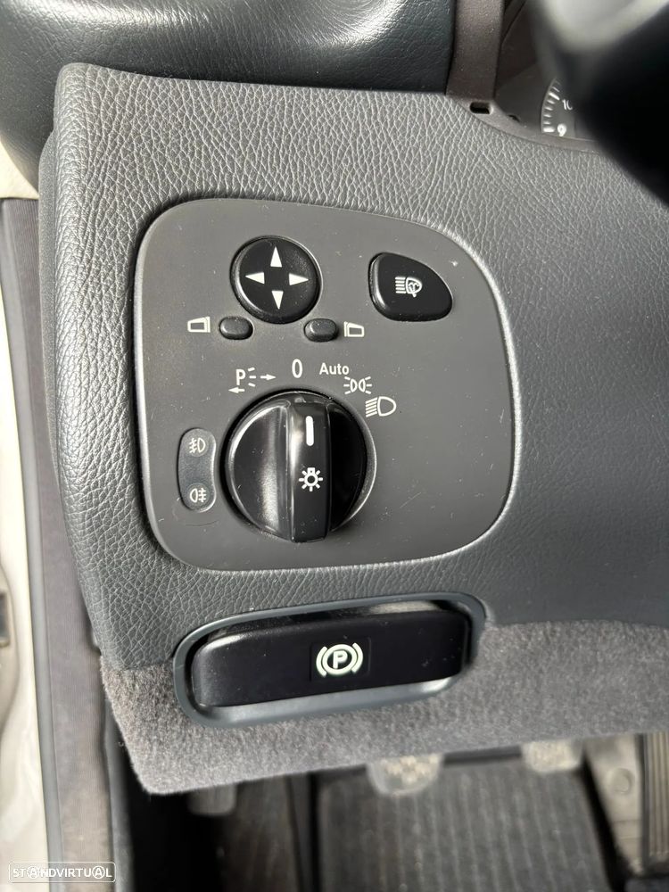 Mercedes-Benz CLK 200 K Elegance - 13