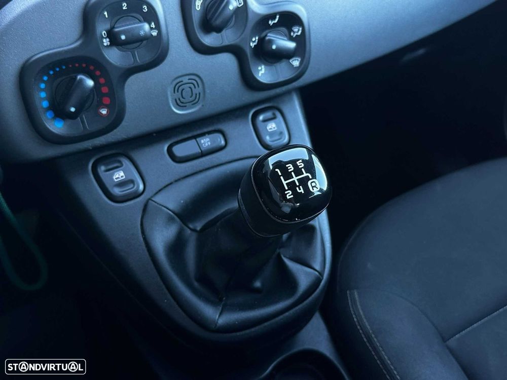 Fiat Panda 1.2 City Cross S&S - 12