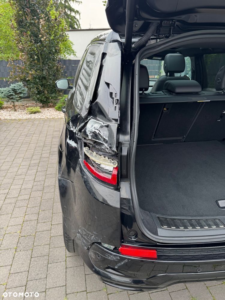Land Rover Discovery Sport P300e R-Dynamic HSE - 11