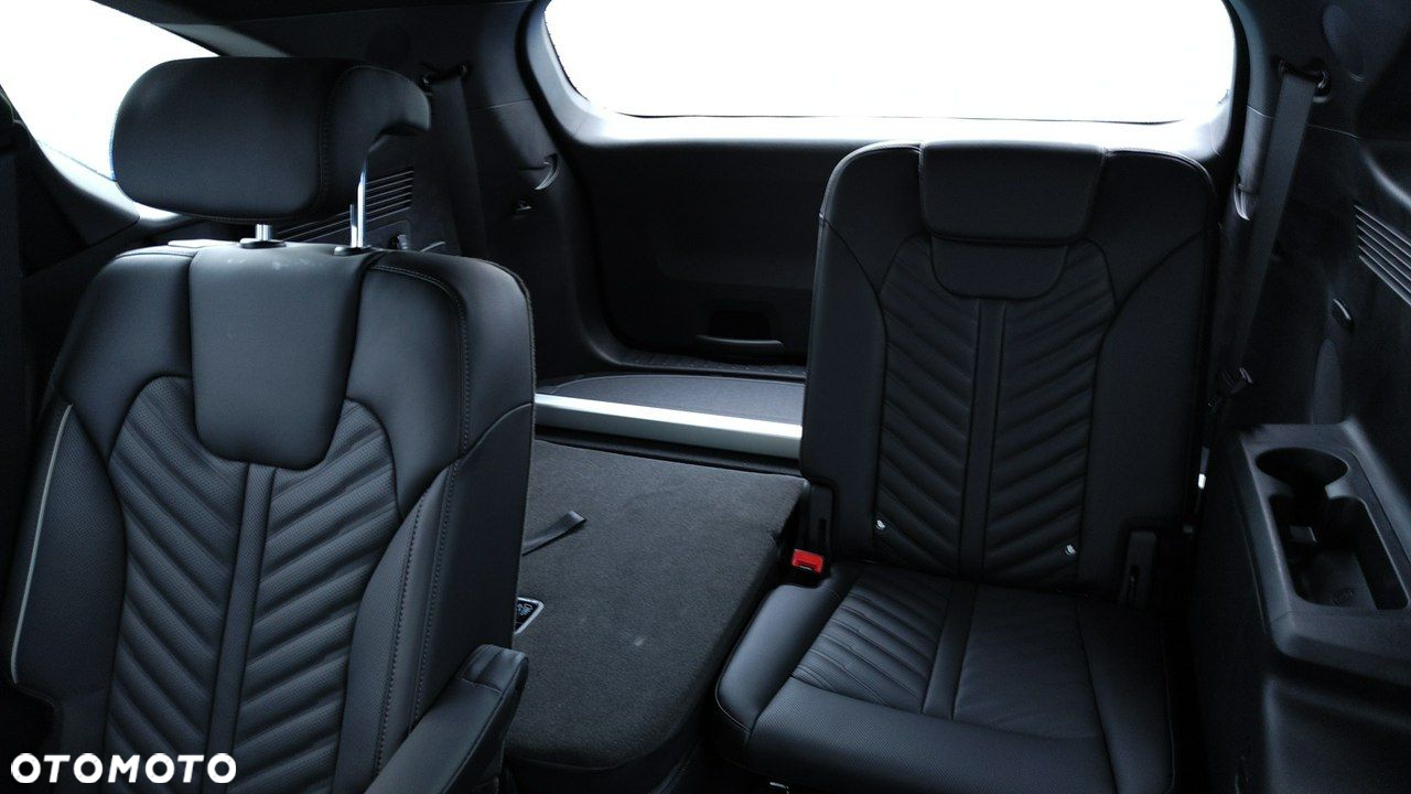 Kia Sorento - 16