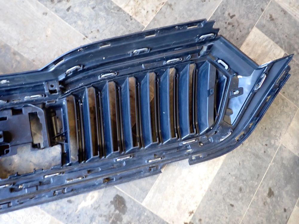 SKODA OCTAVIA IV GRILL - 5