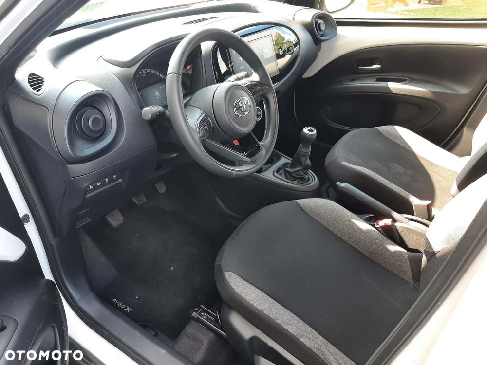 Toyota Aygo X Business Edition - 13