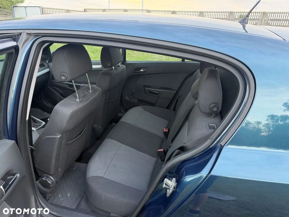 Opel Astra 1.4 - 10