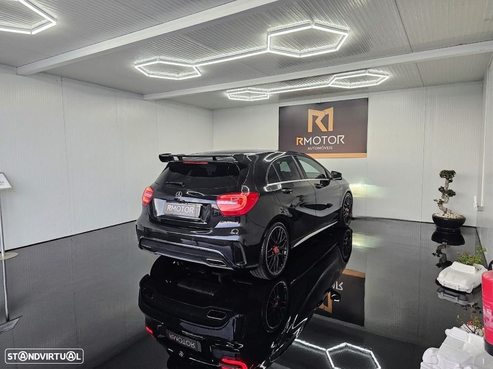 Mercedes-Benz A 45 AMG 4Matic Speedshift 7G-DCT - 4