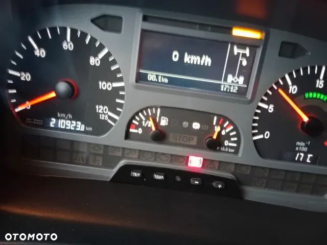 Mercedes-Benz ATEGO - 9