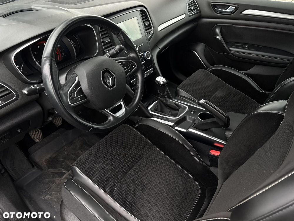 Renault Megane 1.6 SCe Intens - 9