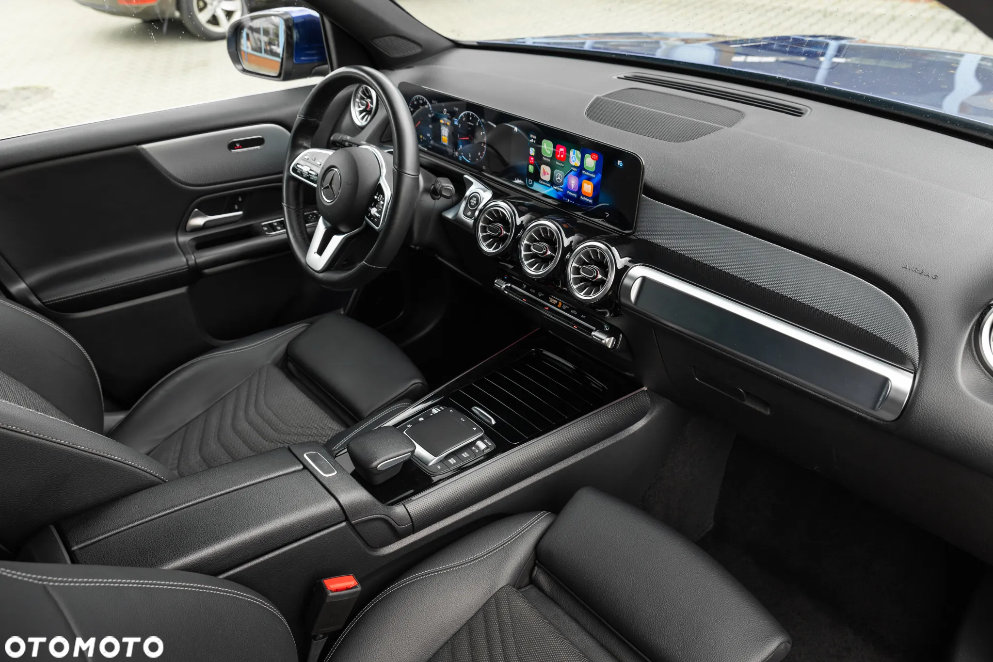 Mercedes-Benz GLB 200 7G-DCT - 24