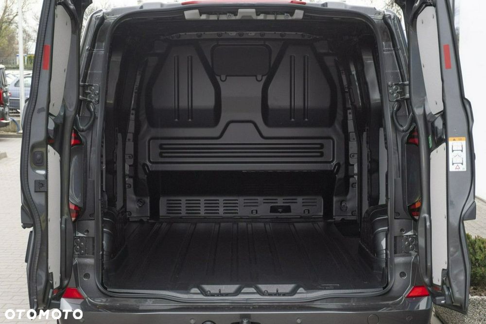 Volkswagen Transporter - 11