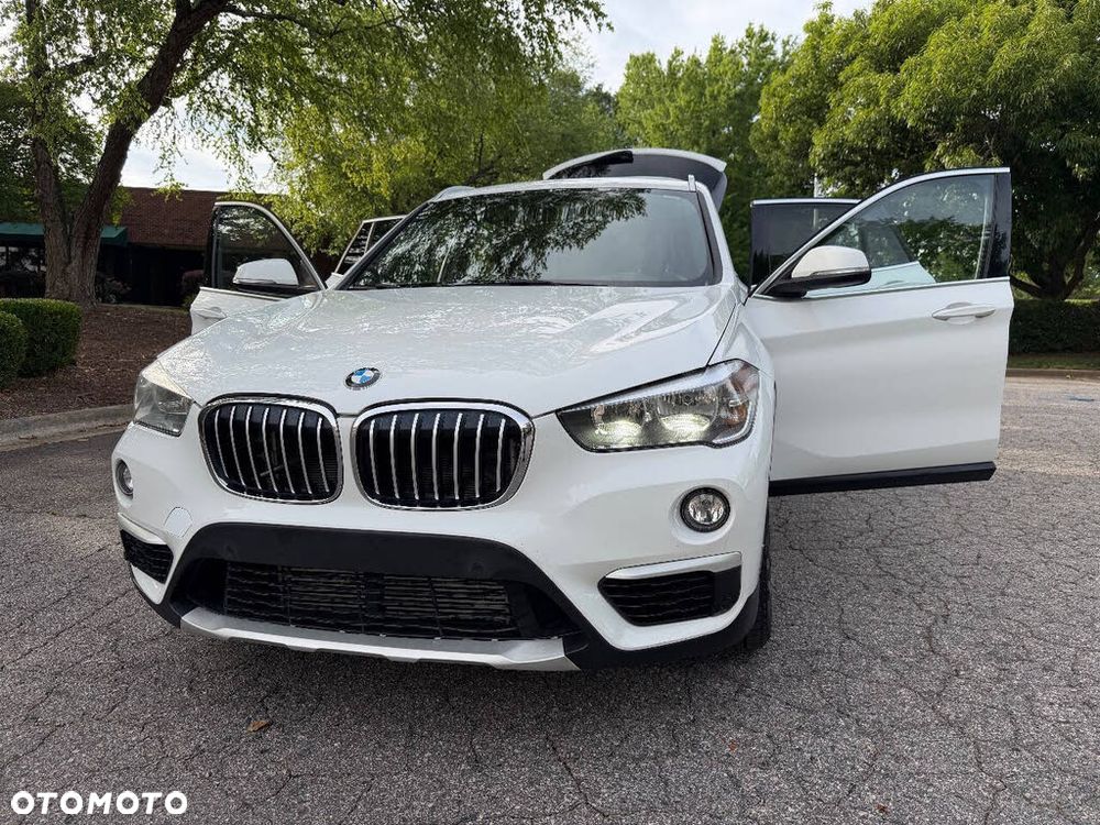 BMW X1 - 11